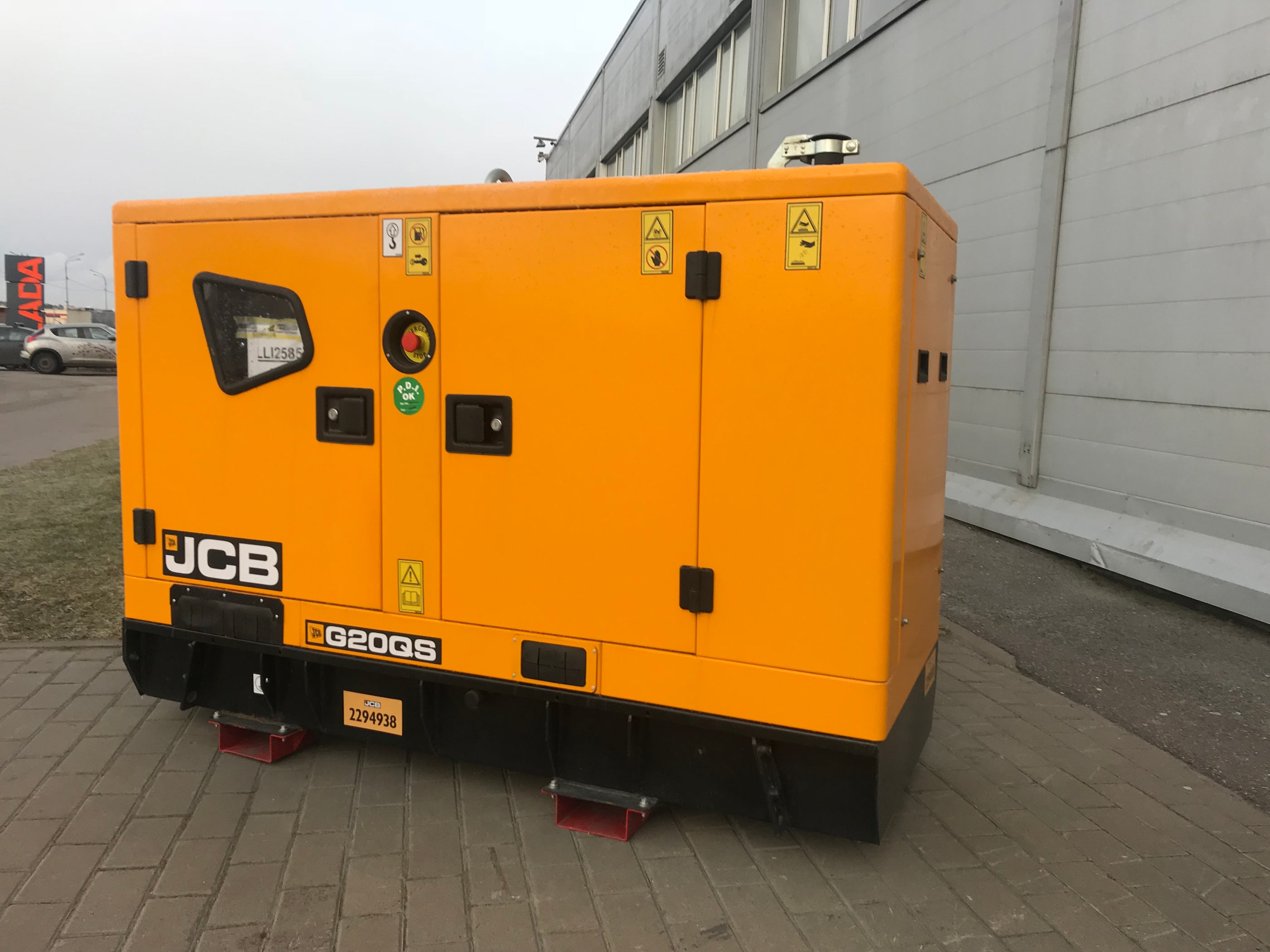 Дизельный генератор JCB G20QS - мощностью 19 кВт