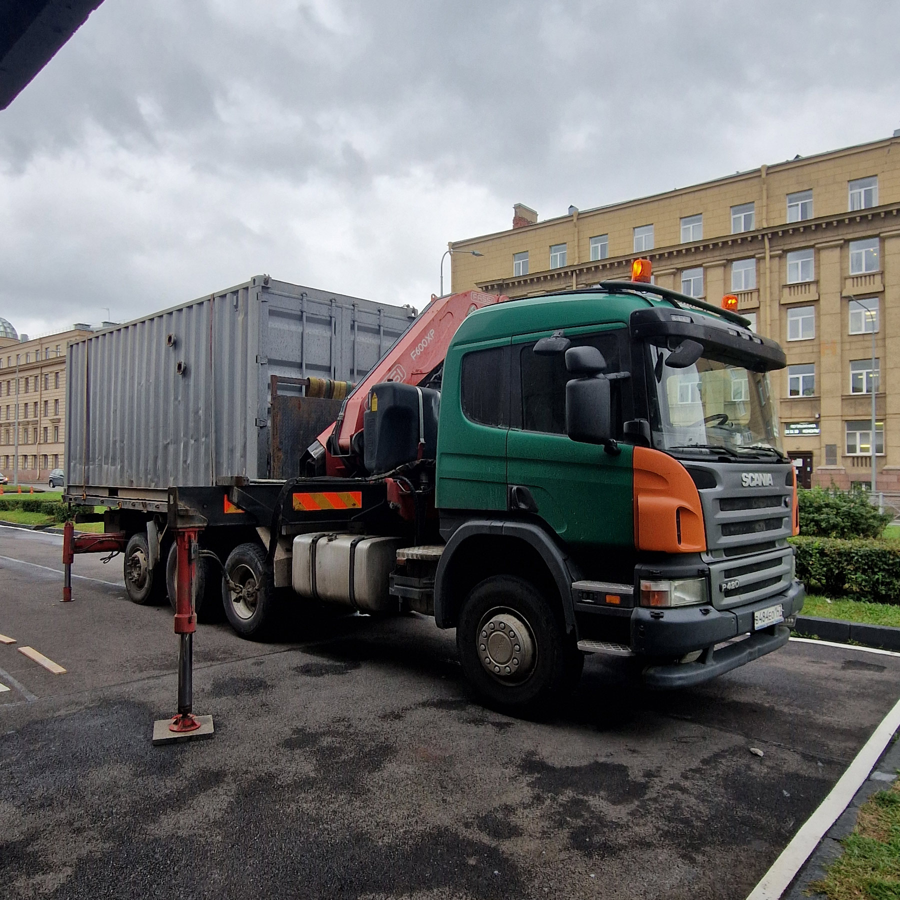 Доставка блочной котельной 500 кВт на дизельном топливе к мосту Александра Невского